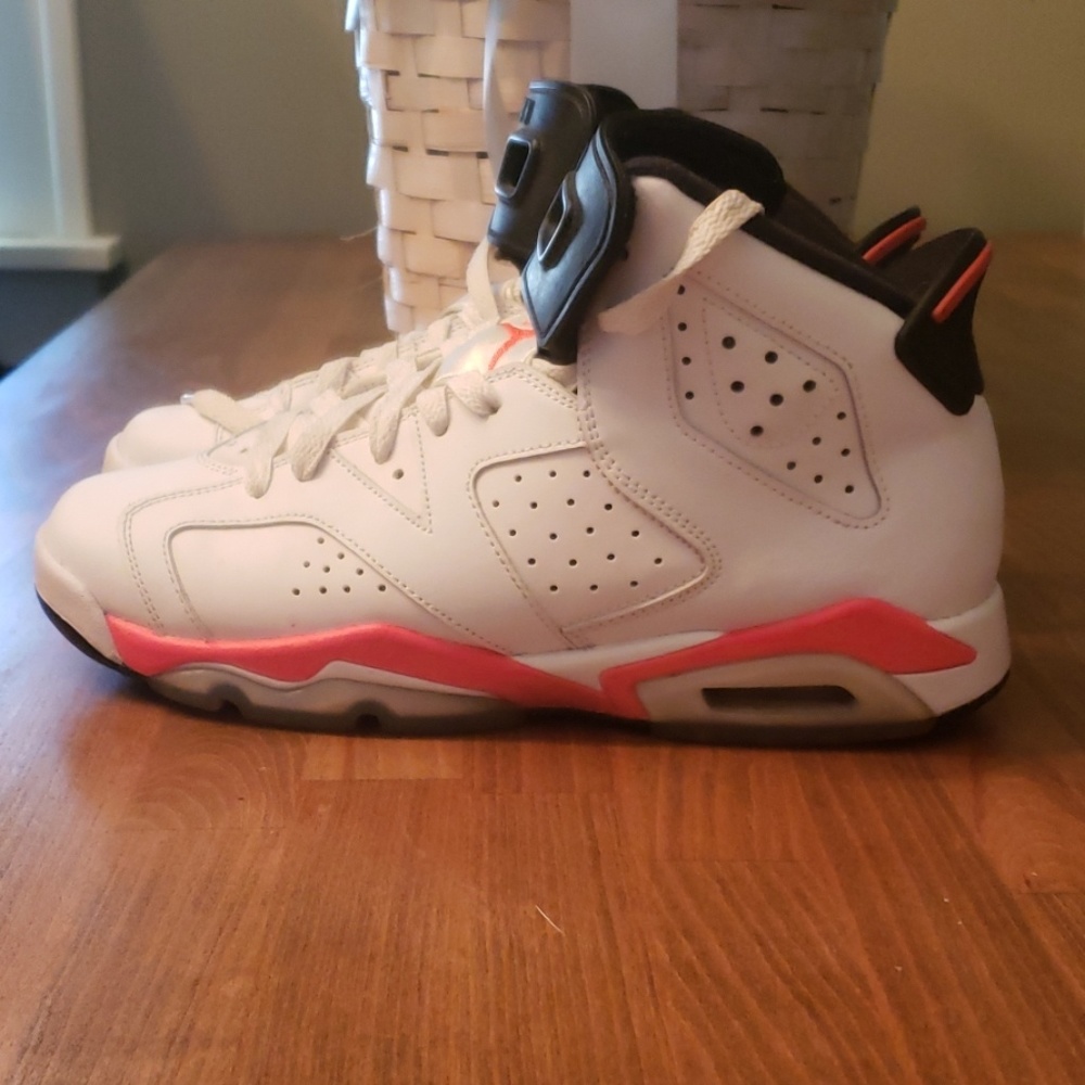 Nike OG Air Jordan Retro BG Infrared